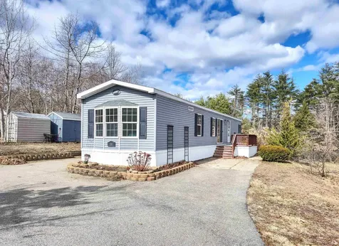 30 Pine Knoll Lane Lee NH 03861