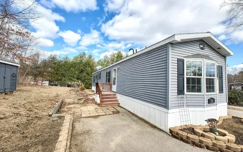 30 Pine Knoll Lane Lee NH 03861