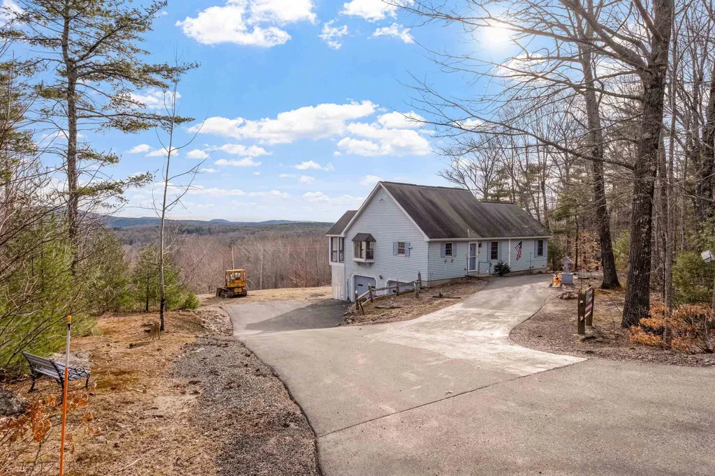 188 Stoneham Road Wolfeboro NH 03894