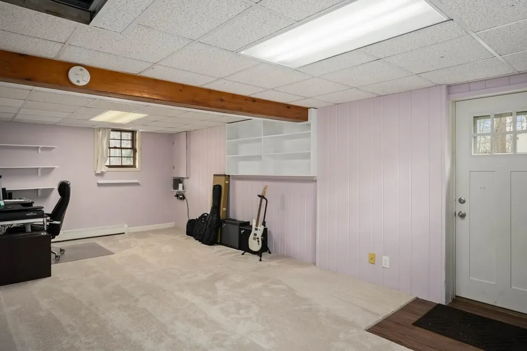 75 Hall Road Londonderry NH 03053