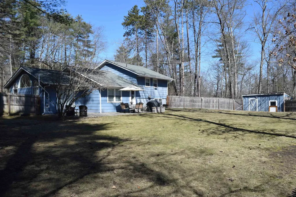 75 Hall Road Londonderry NH 03053