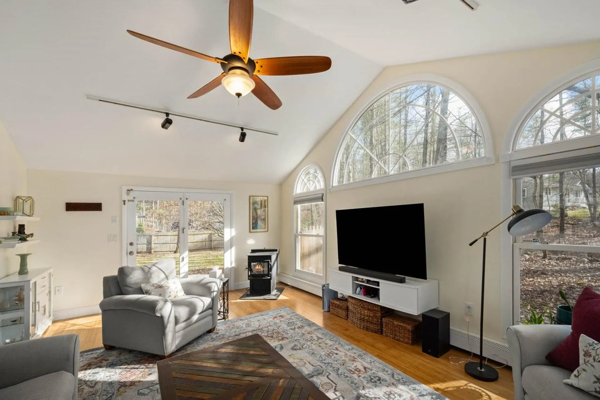 75 Hall Road Londonderry NH 03053
