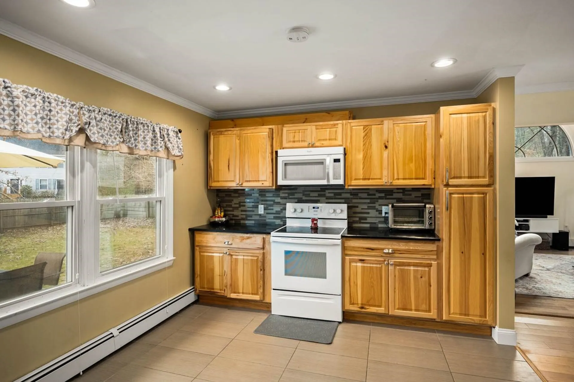 75 Hall Road Londonderry NH 03053