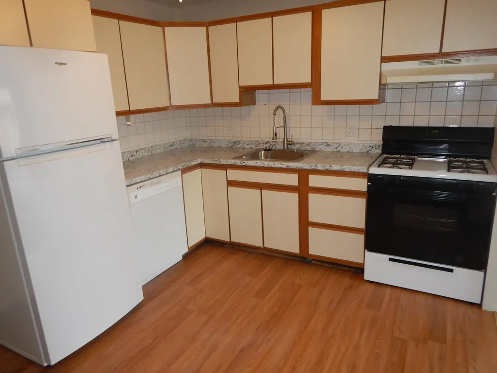124 Mammoth Road Hooksett NH 03106