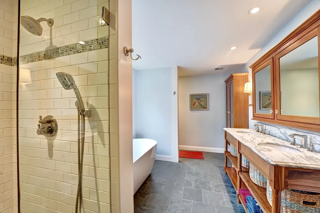 79 Linden Road Hampton Falls NH 03844