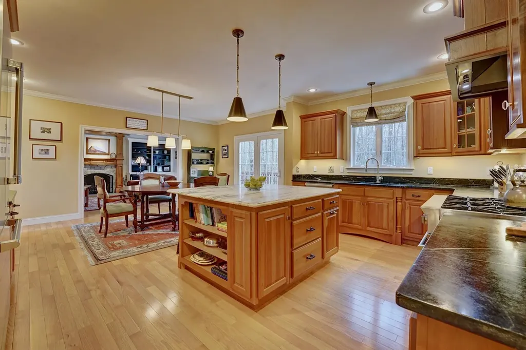 79 Linden Road Hampton Falls NH 03844