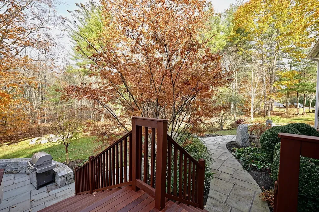 79 Linden Road Hampton Falls NH 03844