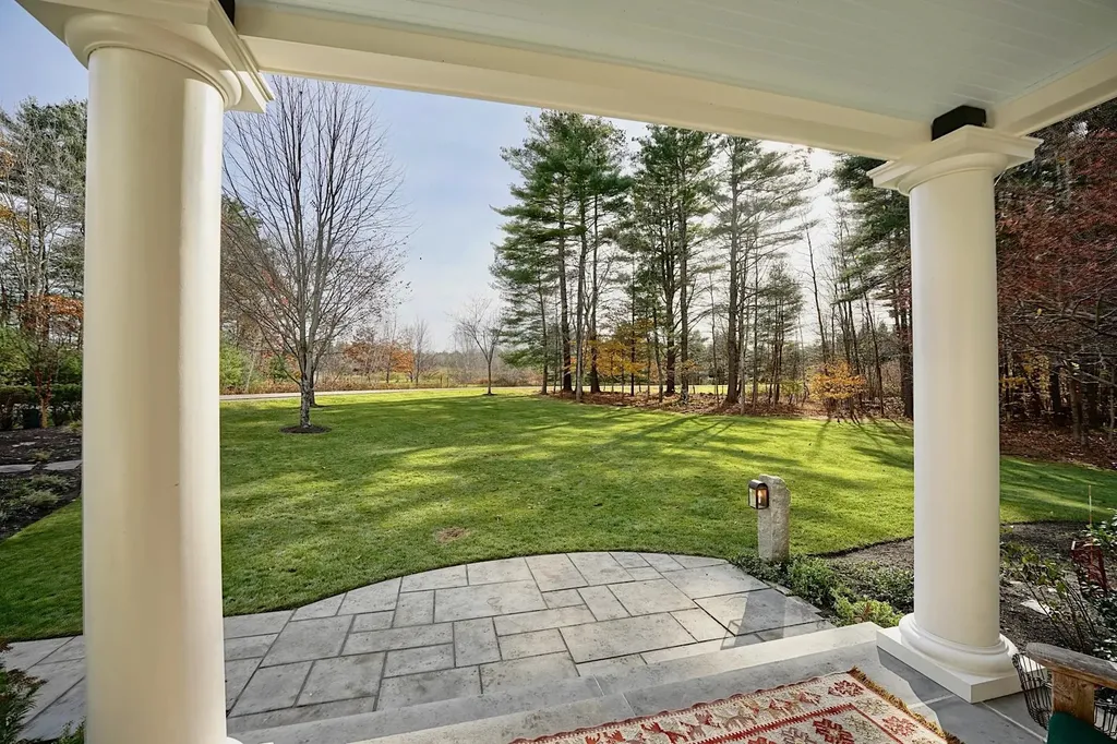 79 Linden Road Hampton Falls NH 03844