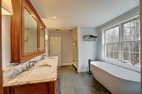 79 Linden Road Hampton Falls NH 03844