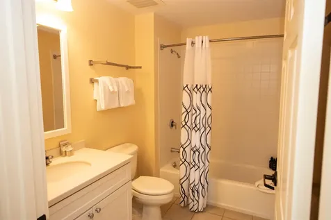 439/441 Qtr. I I I Jackson Gore Inn Ludlow VT 05149