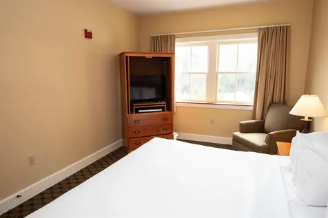 439/441 Qtr. I I I Jackson Gore Inn Ludlow VT 05149