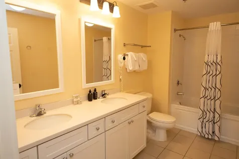 439/441 Qtr. I I I Jackson Gore Inn Ludlow VT 05149