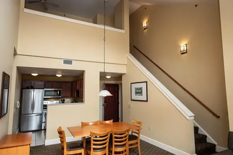 439/441 Qtr. I I I Jackson Gore Inn Ludlow VT 05149