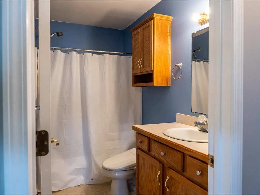 32 Middle Road Milton VT 05468