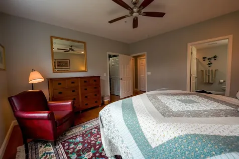 8 Sterling Hill Lane Exeter NH 03833
