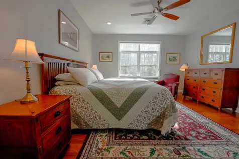 8 Sterling Hill Lane Exeter NH 03833