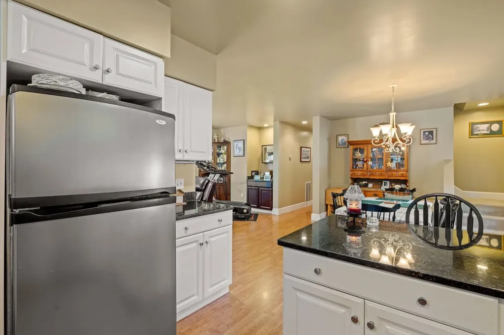 25 Red Gate Lane Meredith NH 03253