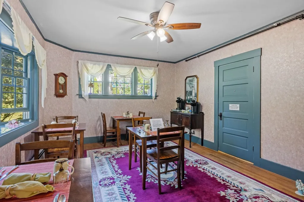 25 Red Gate Lane Meredith NH 03253