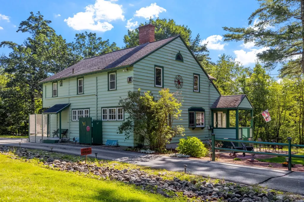 25 Red Gate Lane Meredith NH 03253