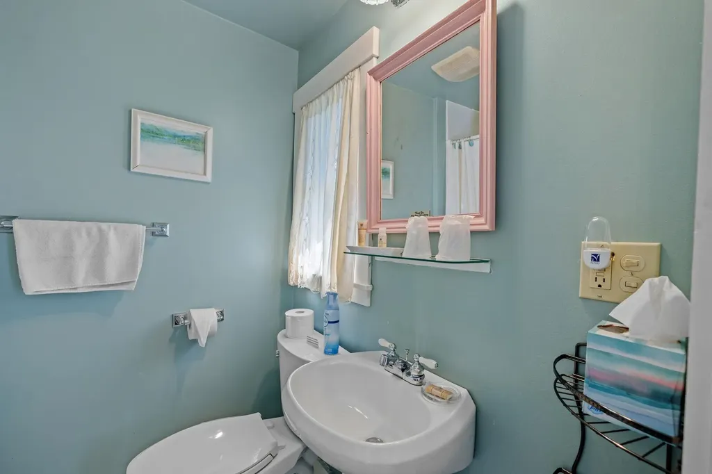 25 Red Gate Lane Meredith NH 03253