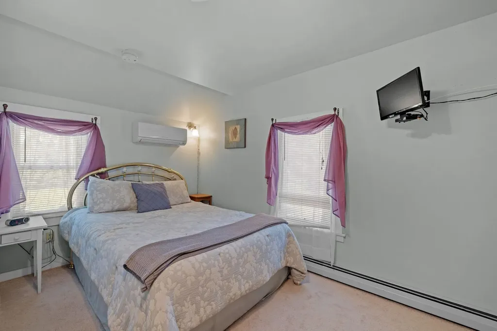 25 Red Gate Lane Meredith NH 03253