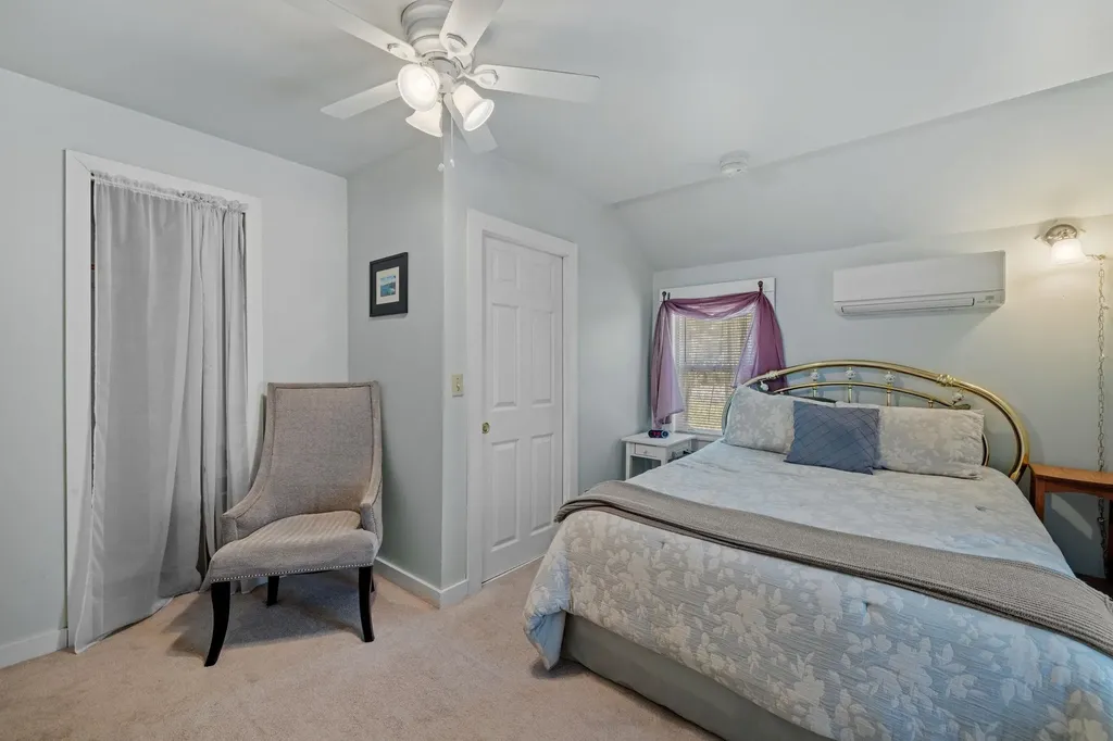 25 Red Gate Lane Meredith NH 03253