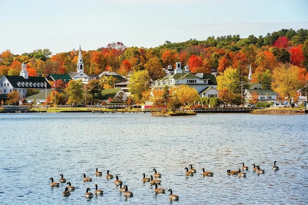 25 Red Gate Lane Meredith NH 03253