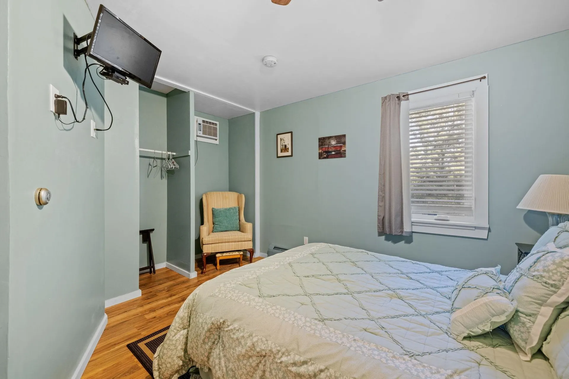 25 Red Gate Lane Meredith NH 03253