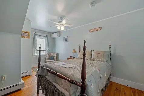 25 Red Gate Lane Meredith NH 03253