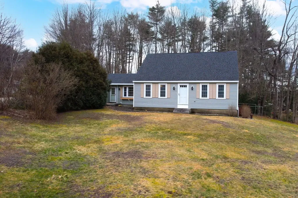 32 Cyrus Lane Gilford NH 03249