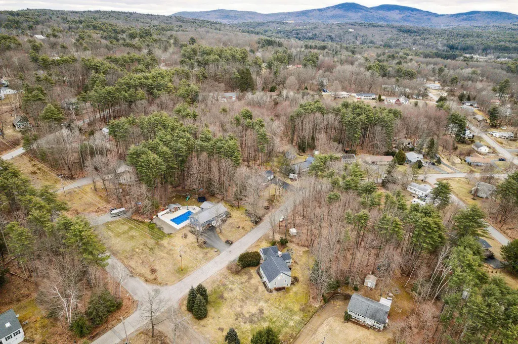 32 Cyrus Lane Gilford NH 03249