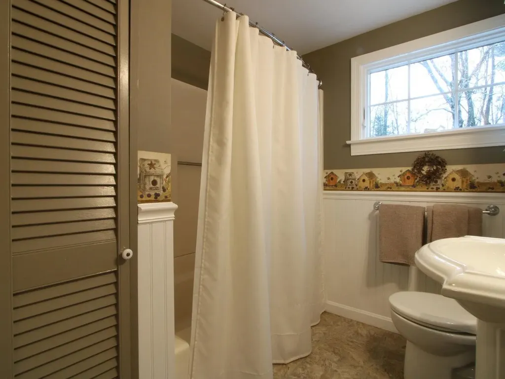 7 Perry Drive Essex Junction VT 05452