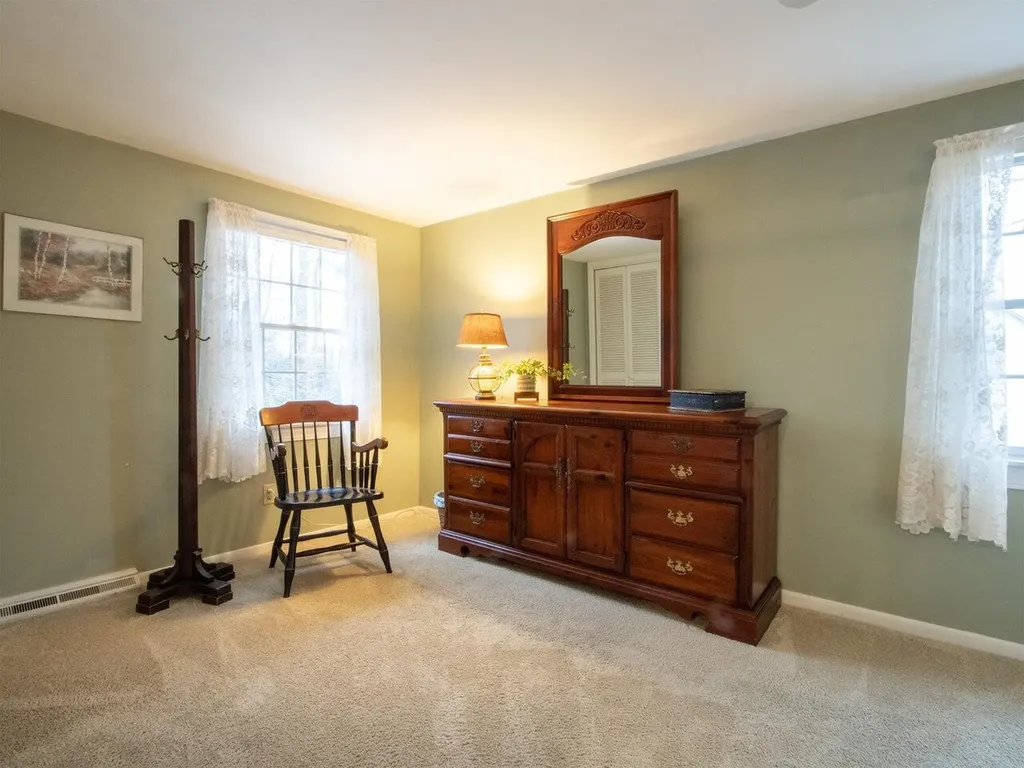 7 Perry Drive Essex Junction VT 05452