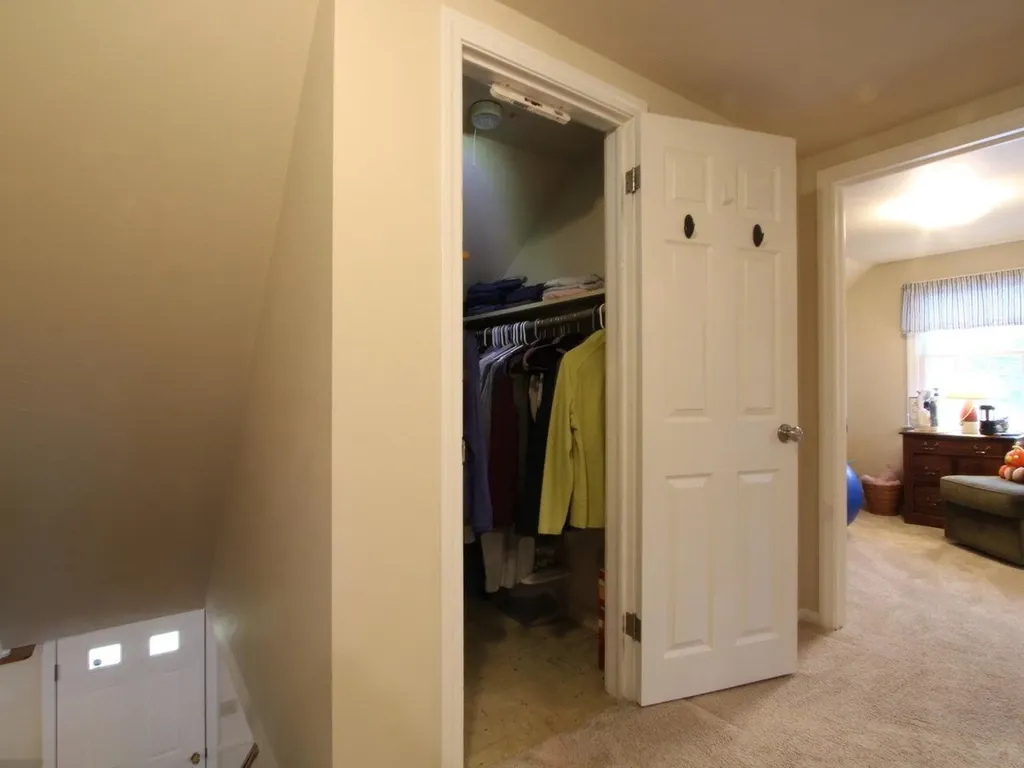 7 Perry Drive Essex Junction VT 05452