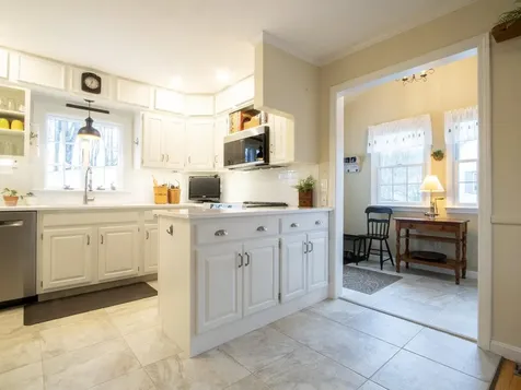7 Perry Drive Essex Junction VT 05452