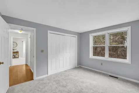 41 Patriot Drive Pelham NH 03076