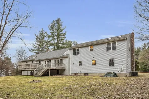 41 Patriot Drive Pelham NH 03076