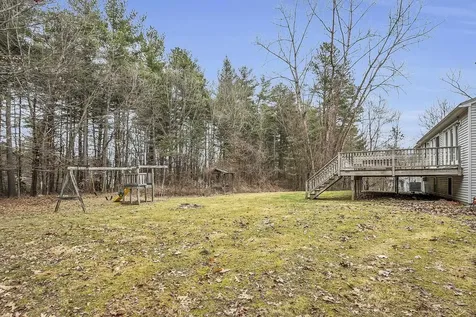 41 Patriot Drive Pelham NH 03076