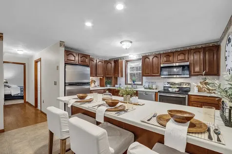 41 Patriot Drive Pelham NH 03076