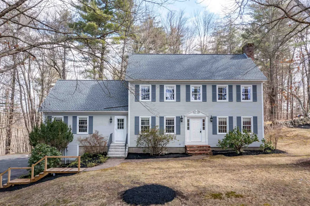 4 Mountain View Drive Merrimack NH 03054
