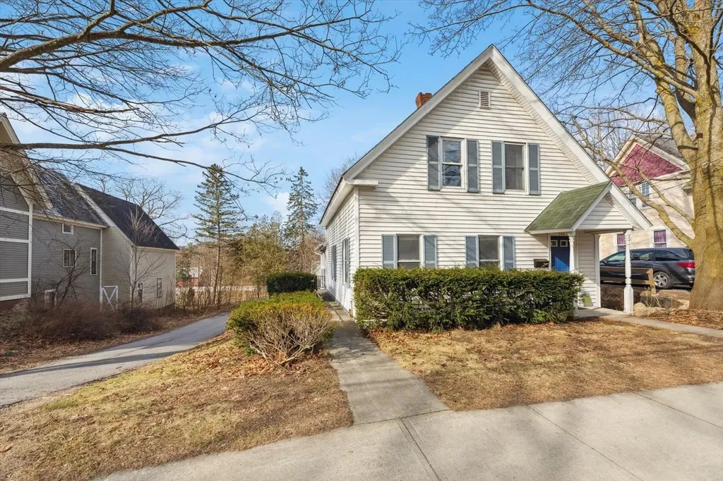 344 Court Street Keene NH 03431