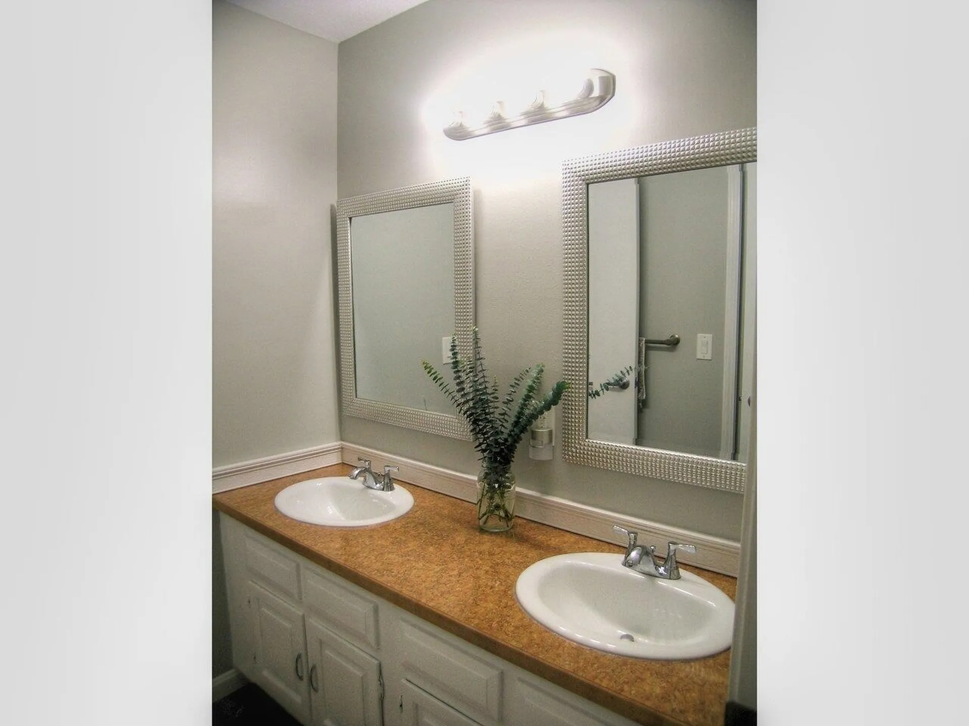 175 Kennedy Drive South Burlington VT 05403