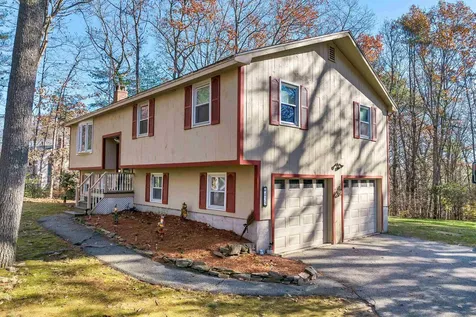 435 Pendleton Lane Londonderry NH 03053