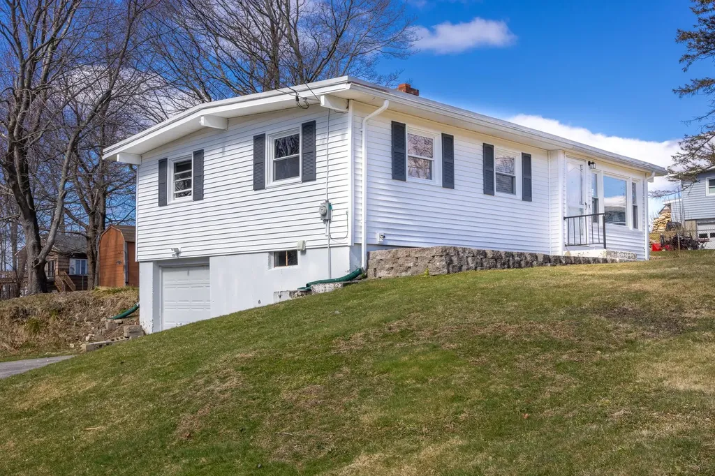 23 Meadow Lane Greenland NH 03840