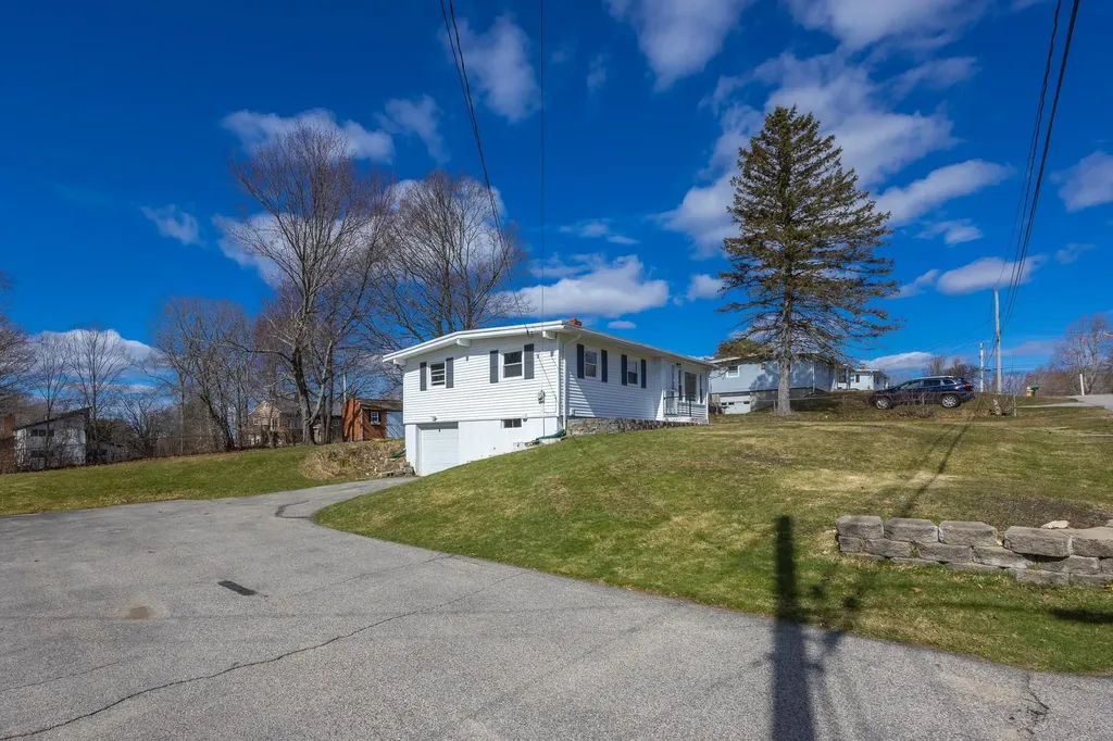 23 Meadow Lane Greenland NH 03840