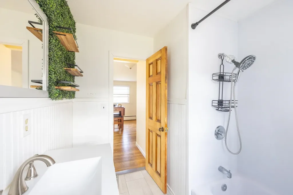23 Meadow Lane Greenland NH 03840