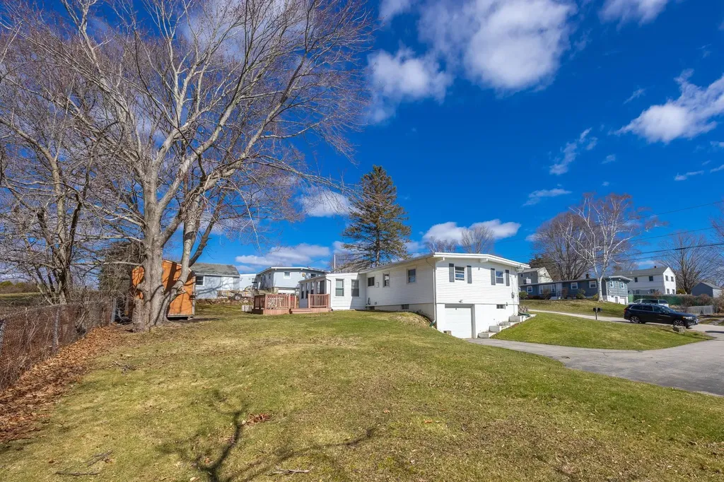 23 Meadow Lane Greenland NH 03840