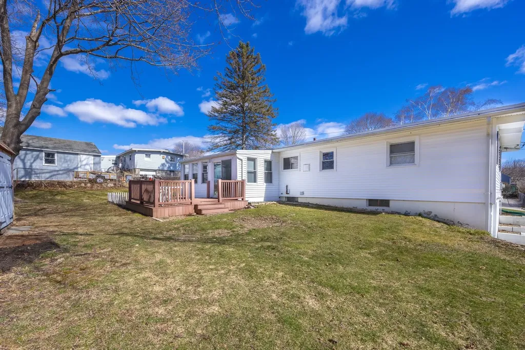 23 Meadow Lane Greenland NH 03840