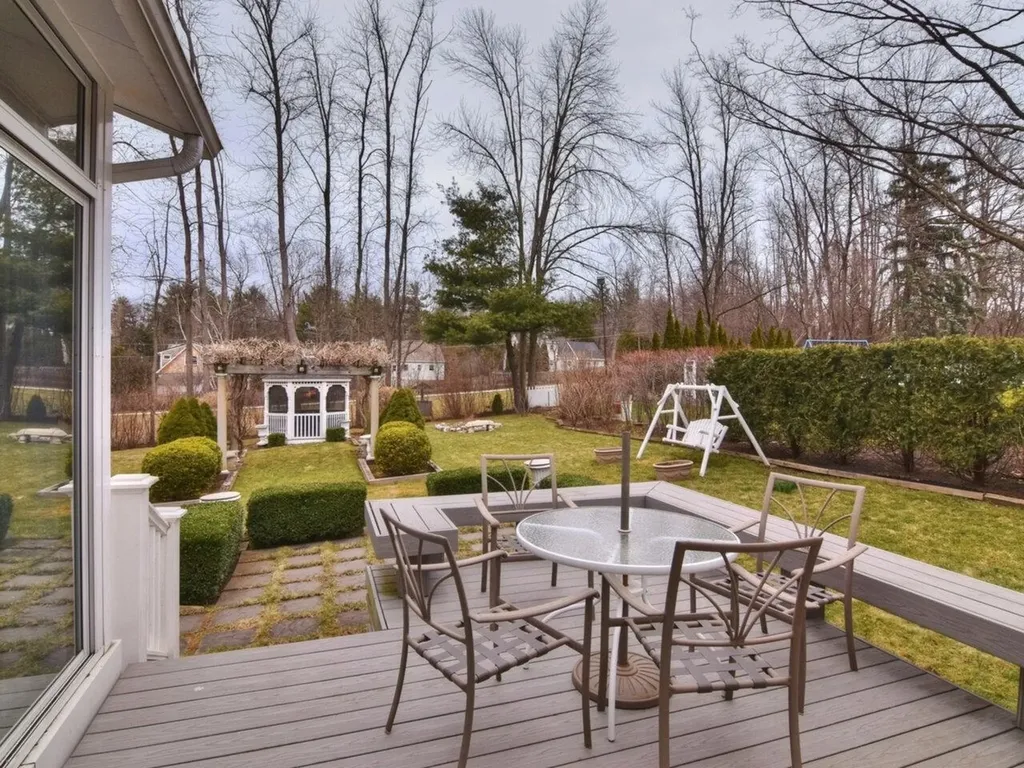 100 Lakeview Drive Shelburne VT 05482