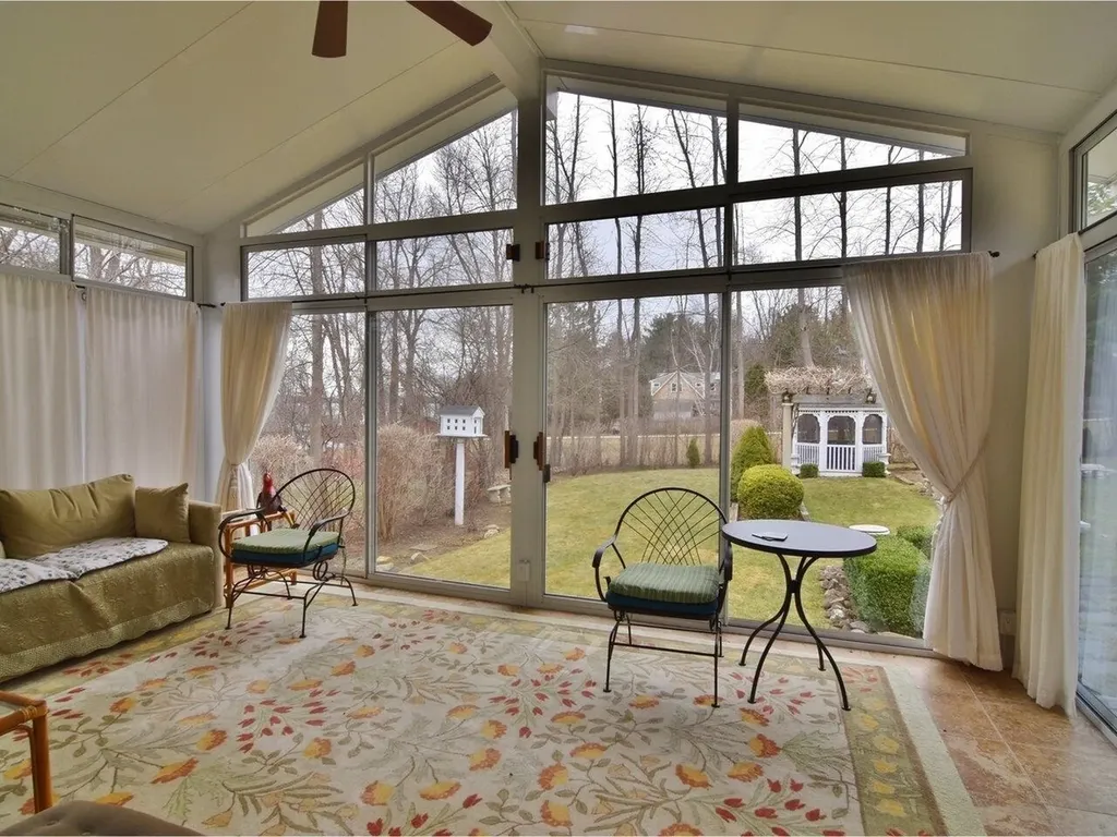100 Lakeview Drive Shelburne VT 05482